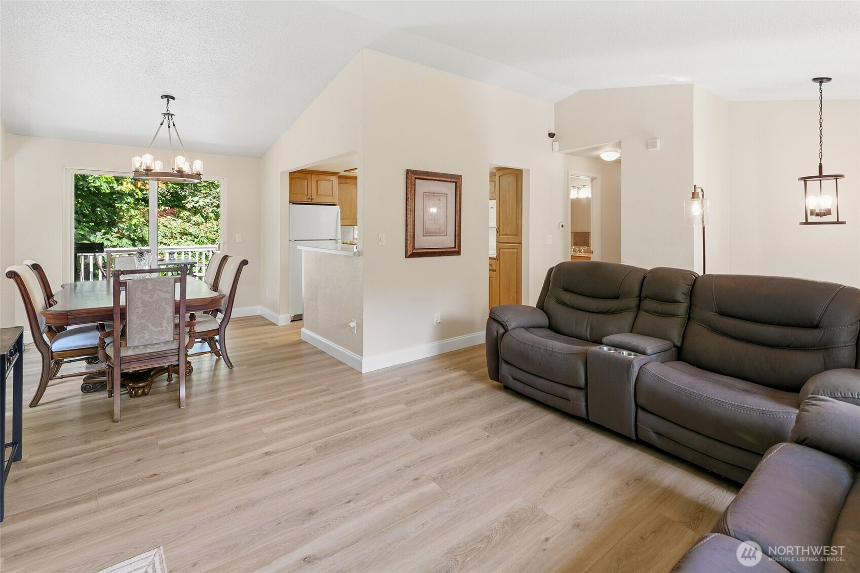 1951 2nd Street Property Photo 10