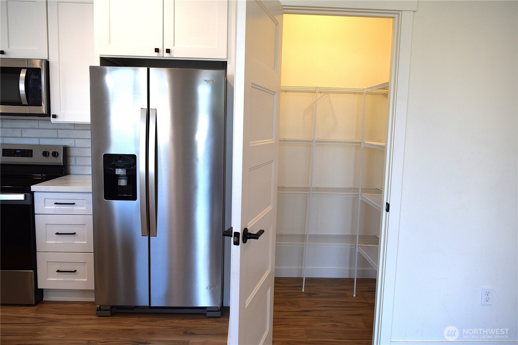 1055 Montague Avenue Property Photo 9