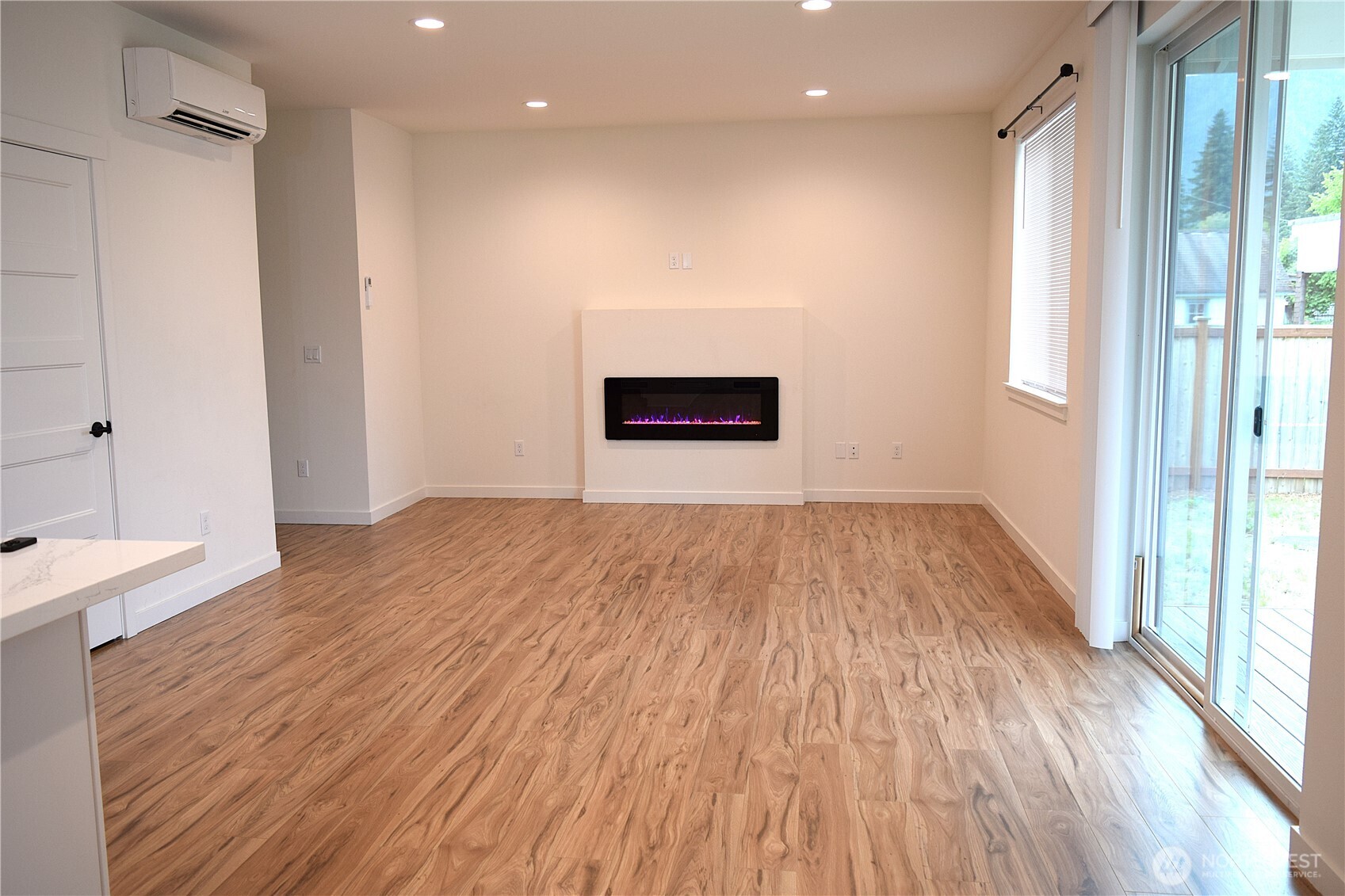 1055 Montague Avenue Property Photo 12