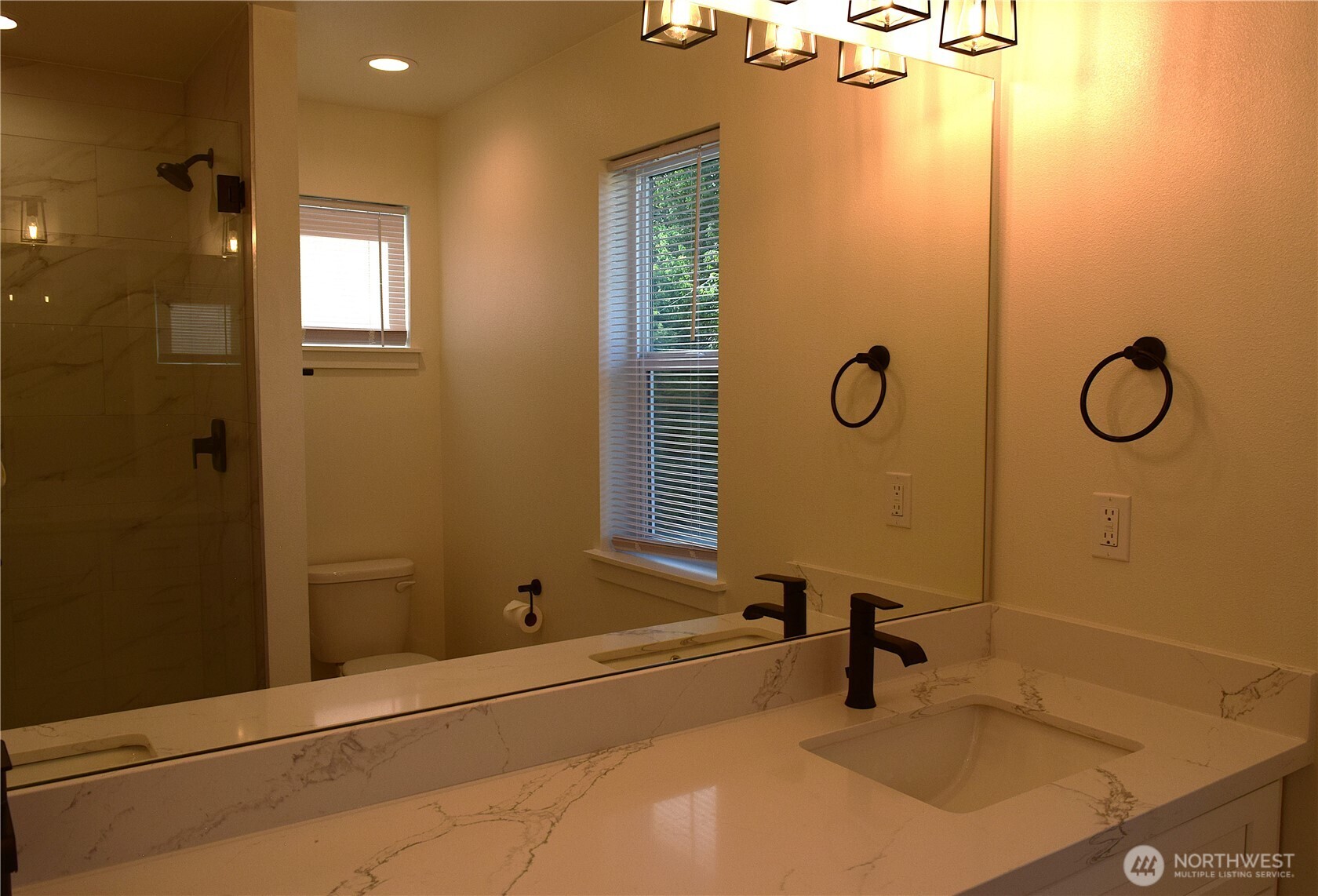 1055 Montague Avenue Property Photo 16