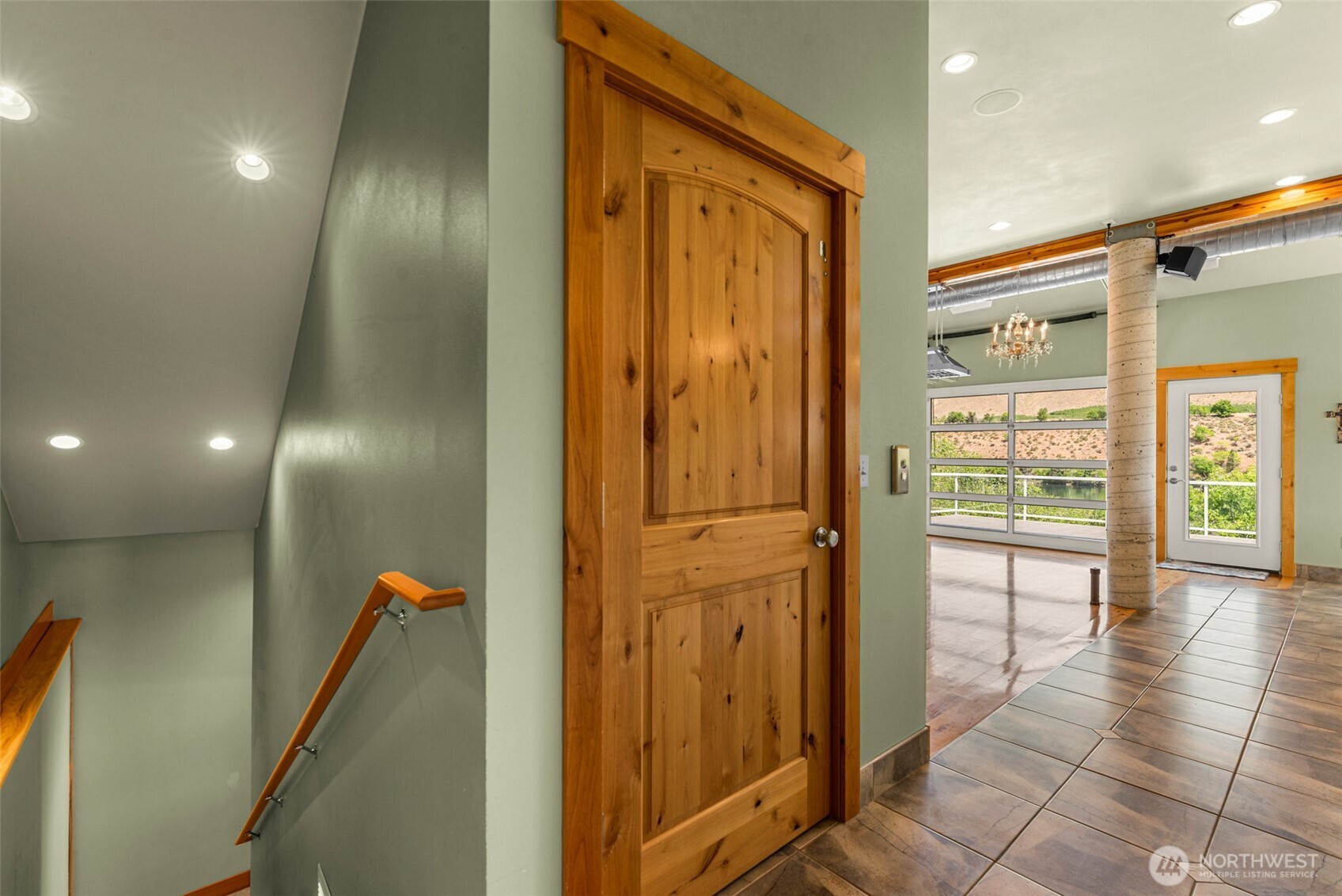1307 Jefferson Avenue Property Photo 4