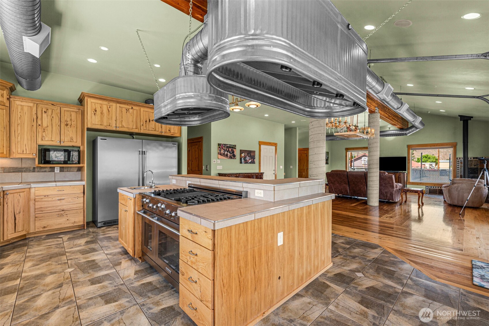 1307 Jefferson Avenue Property Photo 11