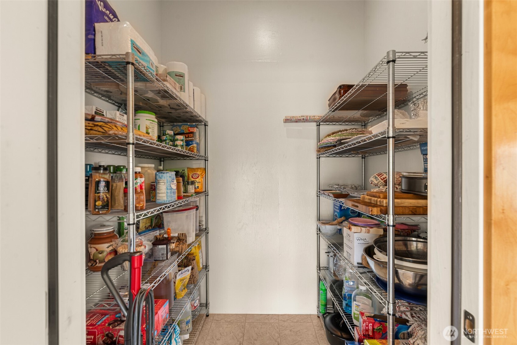 1307 Jefferson Avenue Property Photo 13