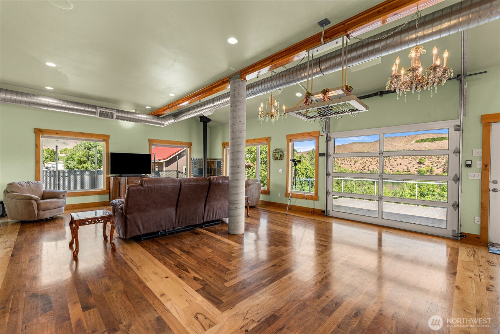 1307 Jefferson Avenue Property Photo 15