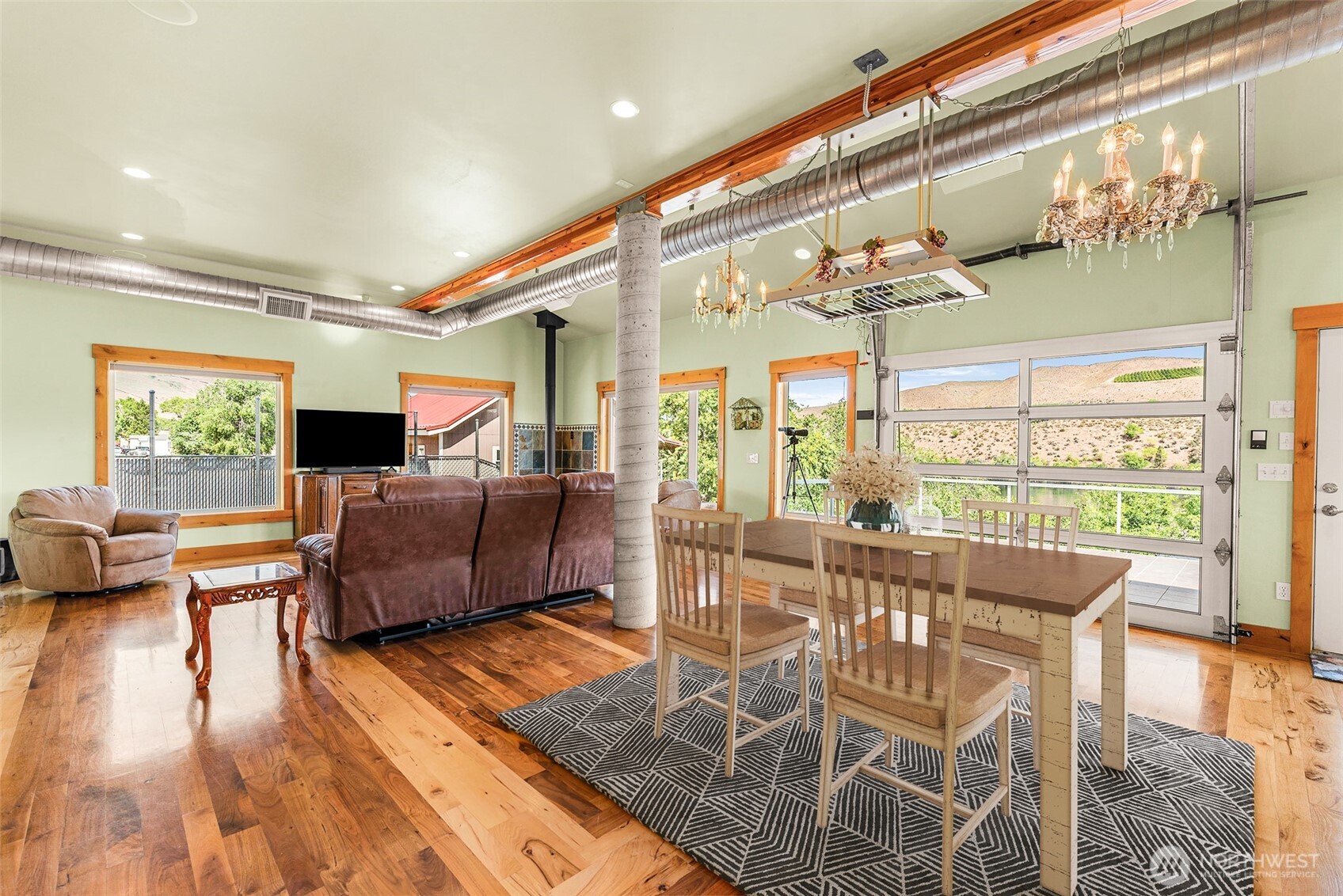 1307 Jefferson Avenue Property Photo 16