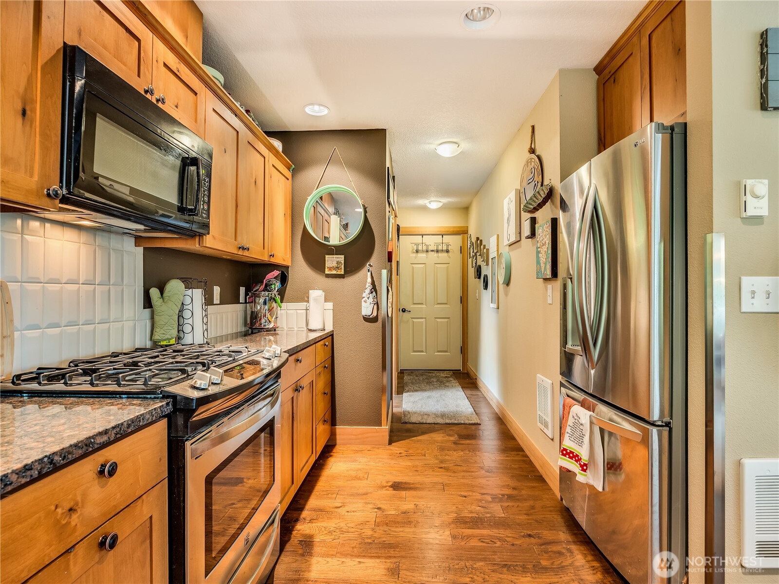 19409 U Place Property Photo 17