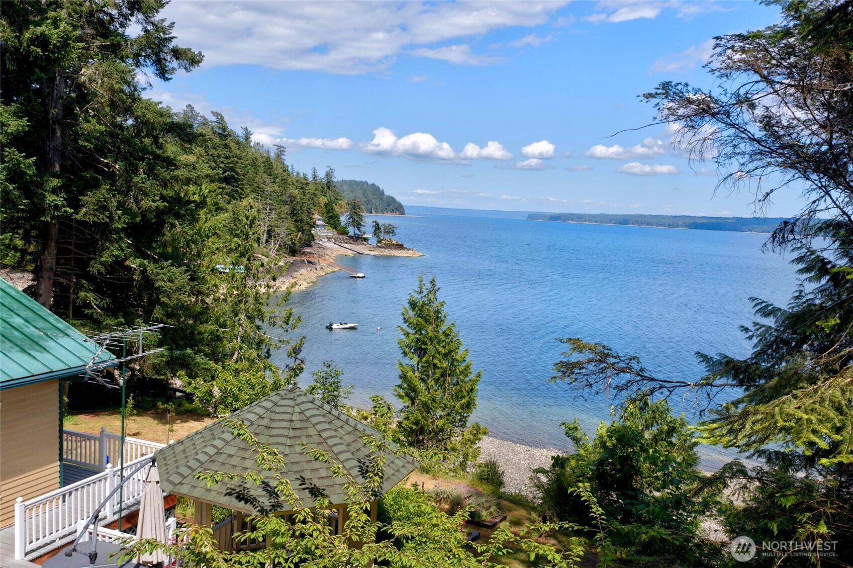 311231 Highway 101 Property Photo 5