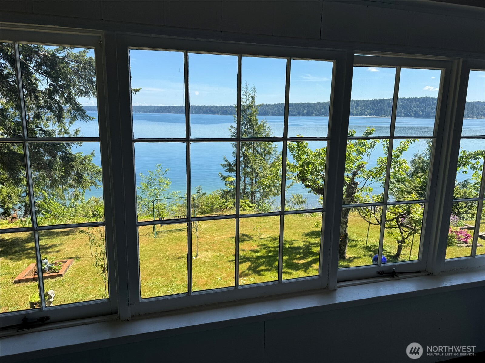 311231 Highway 101 Property Photo 13