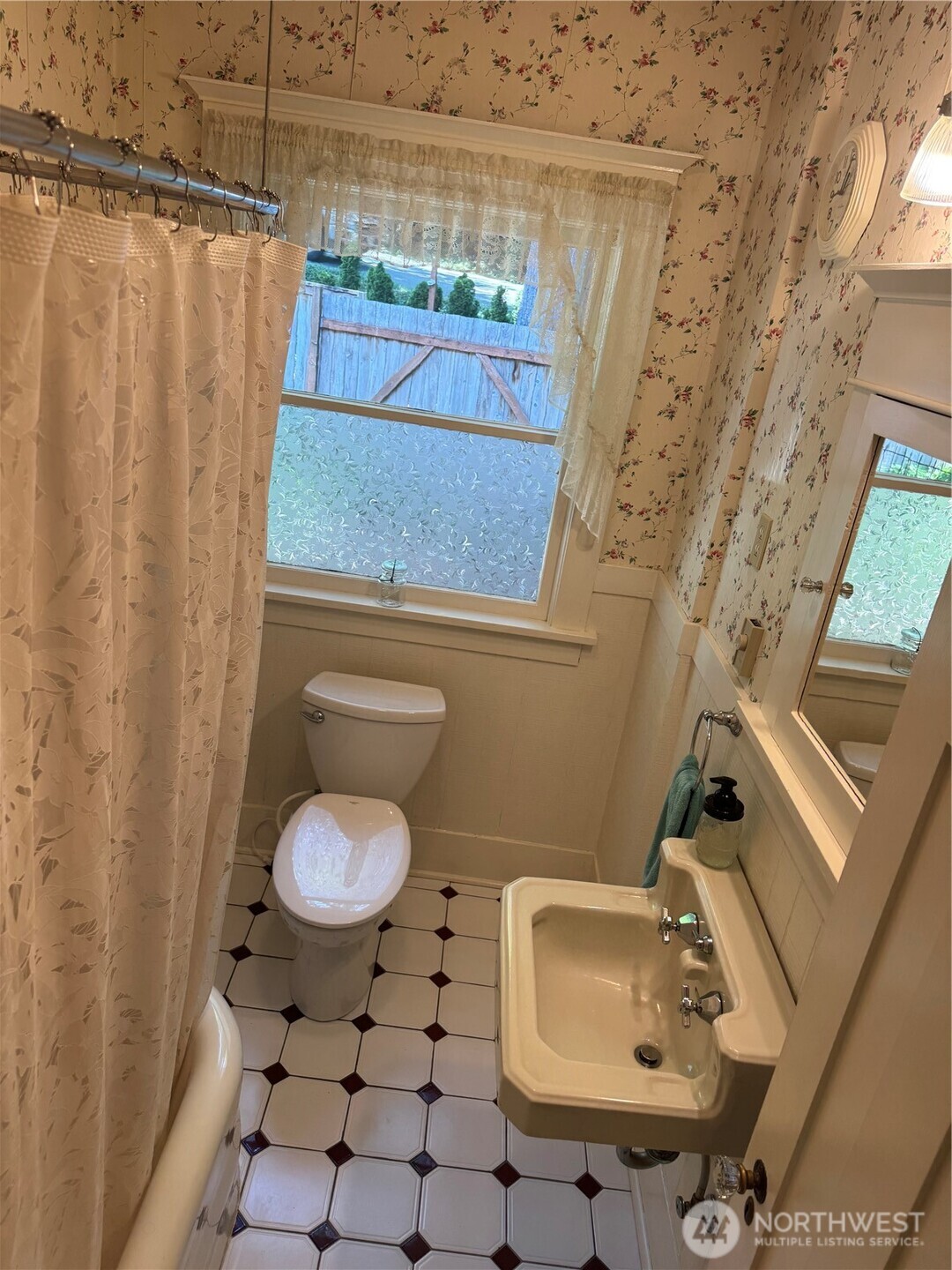 311231 Highway 101 Property Photo 22