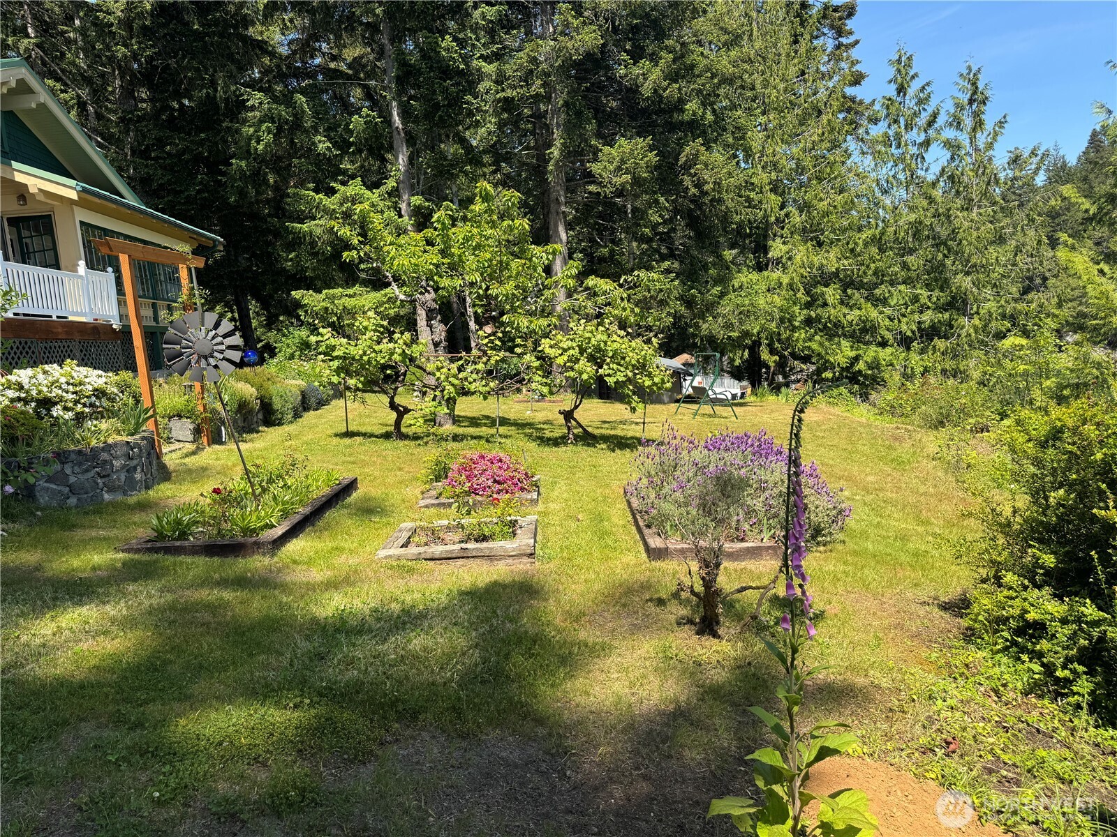 311231 Highway 101 Property Photo 36