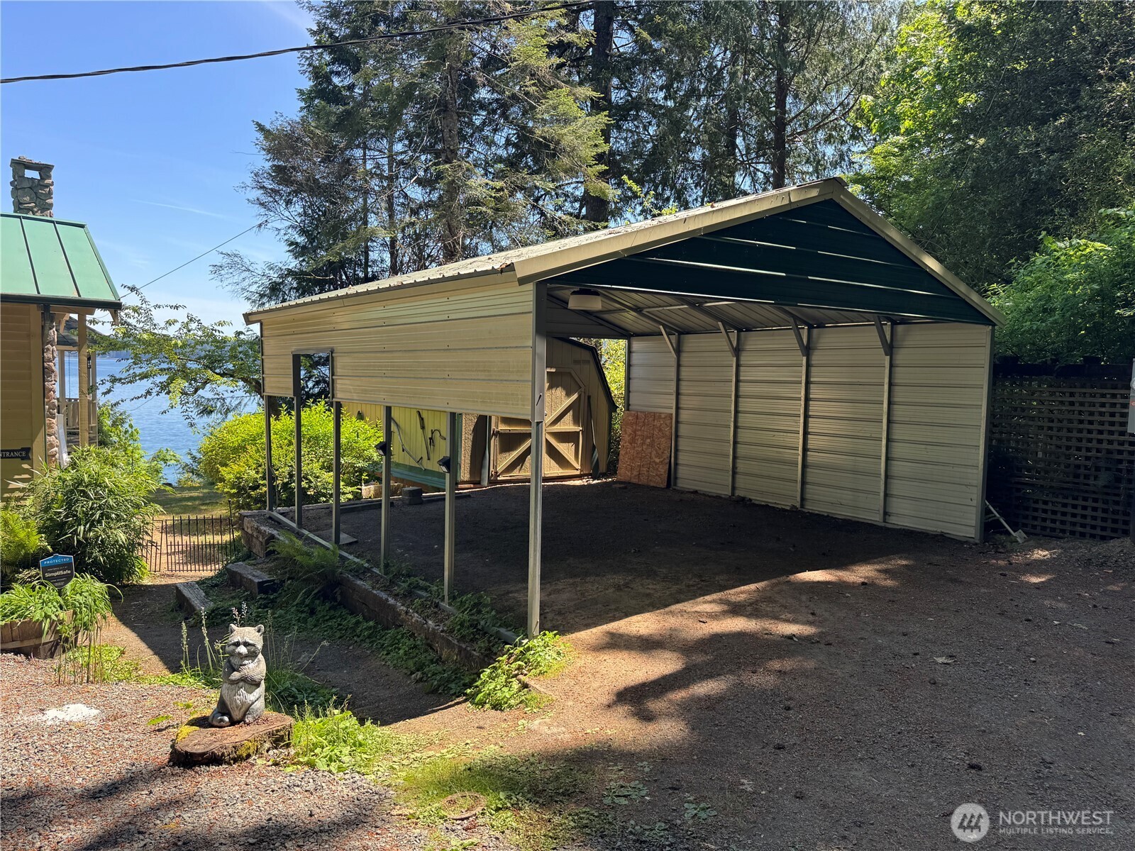 311231 Highway 101 Property Photo 38