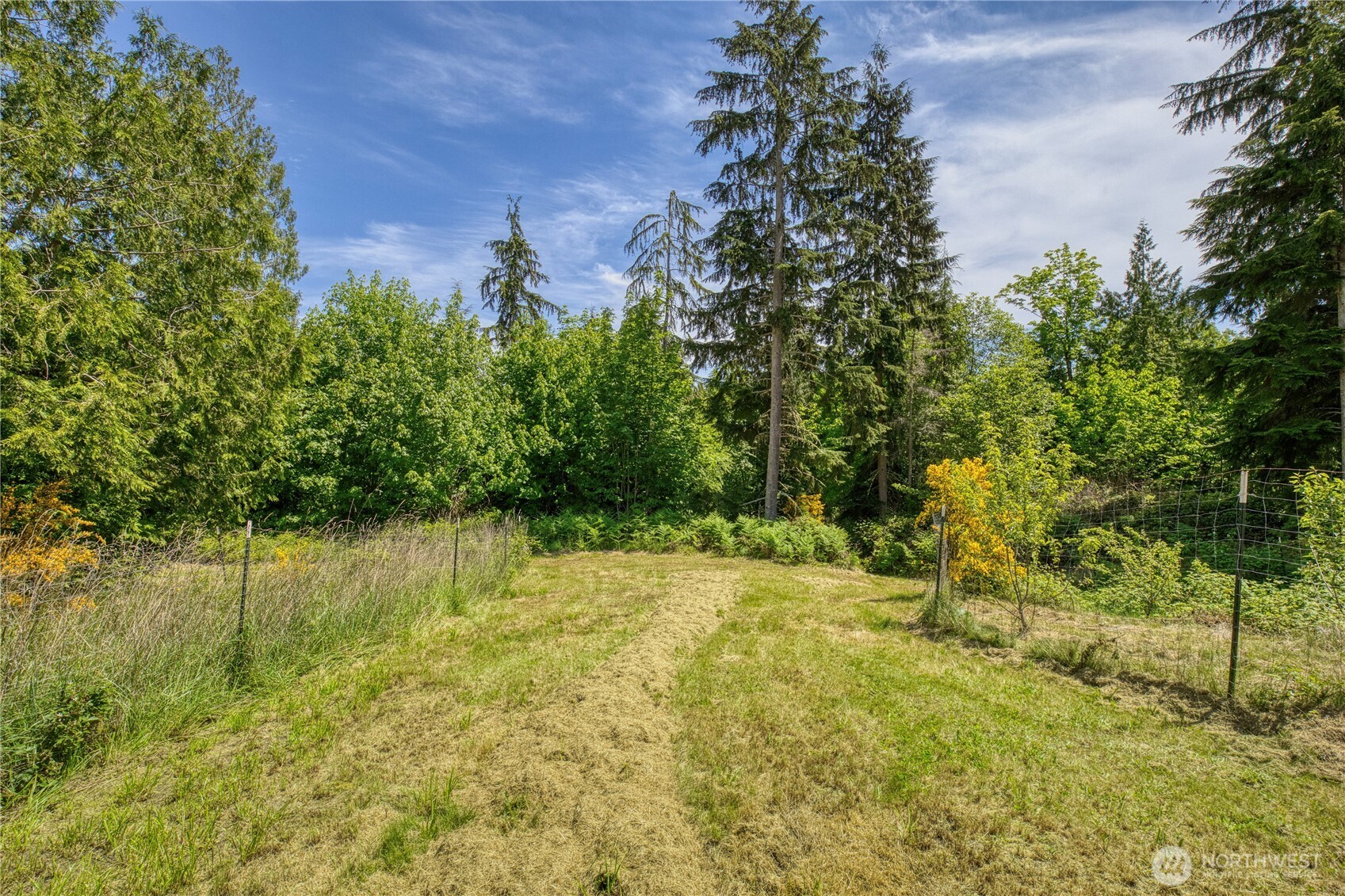 8924 Ne Broughton Court Property Photo 15