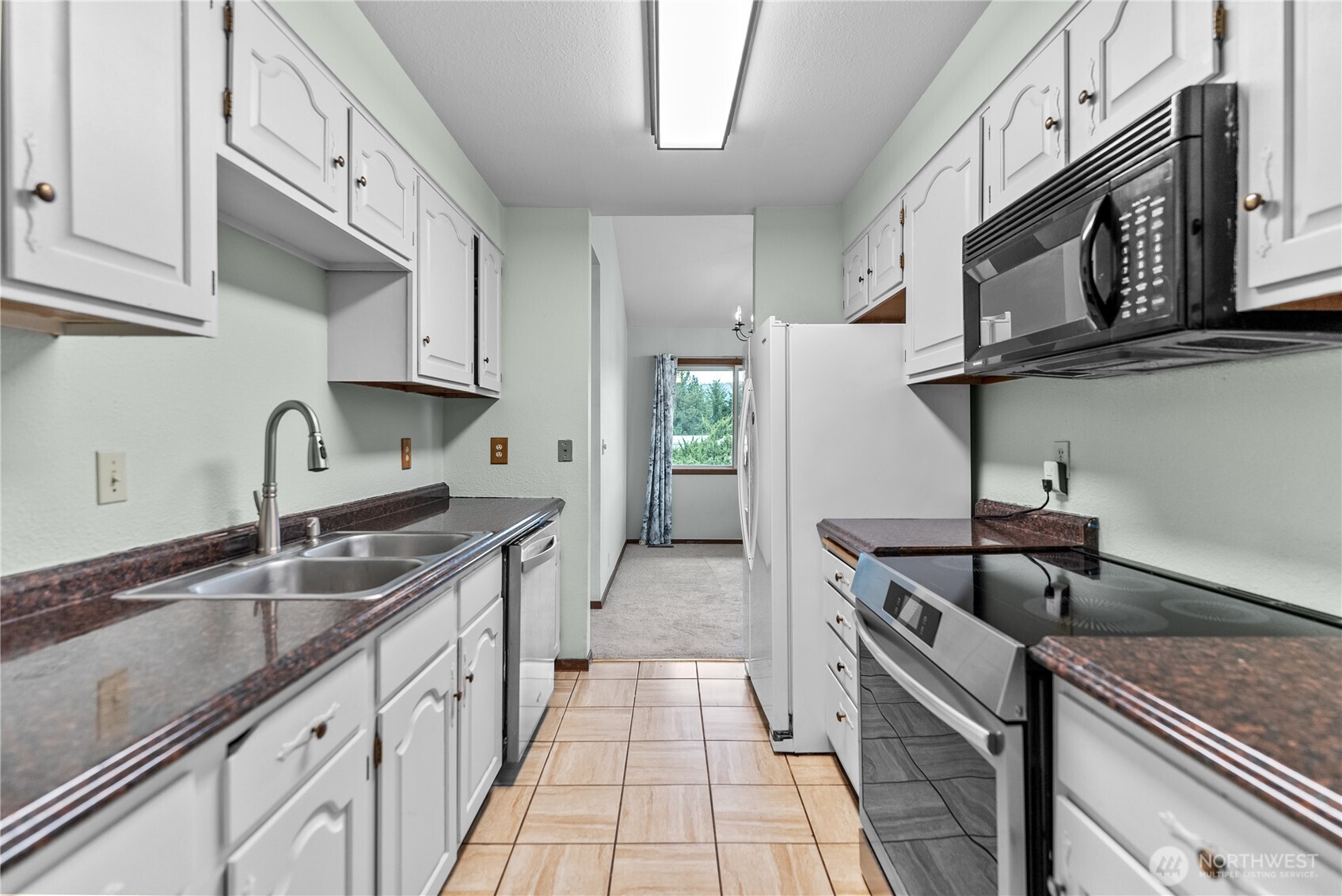 5 Parkway Street Property Photo 10