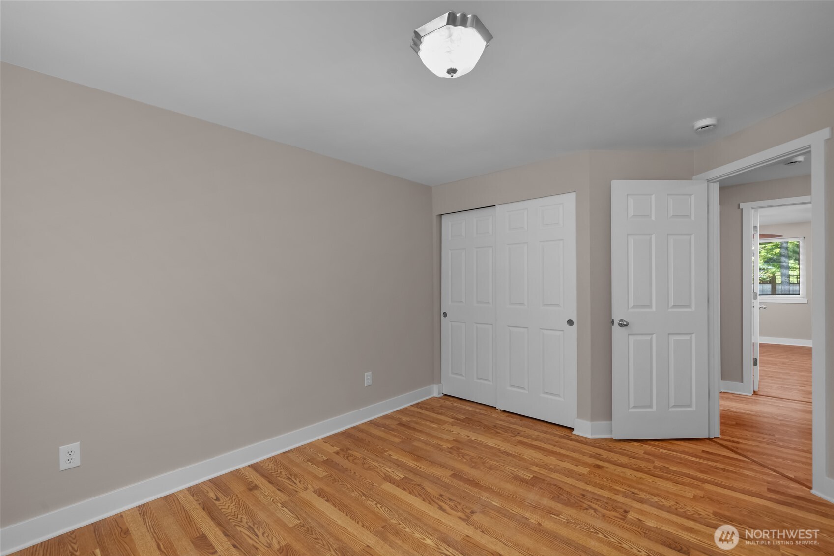 9725 Channel Drive Property Photo 23