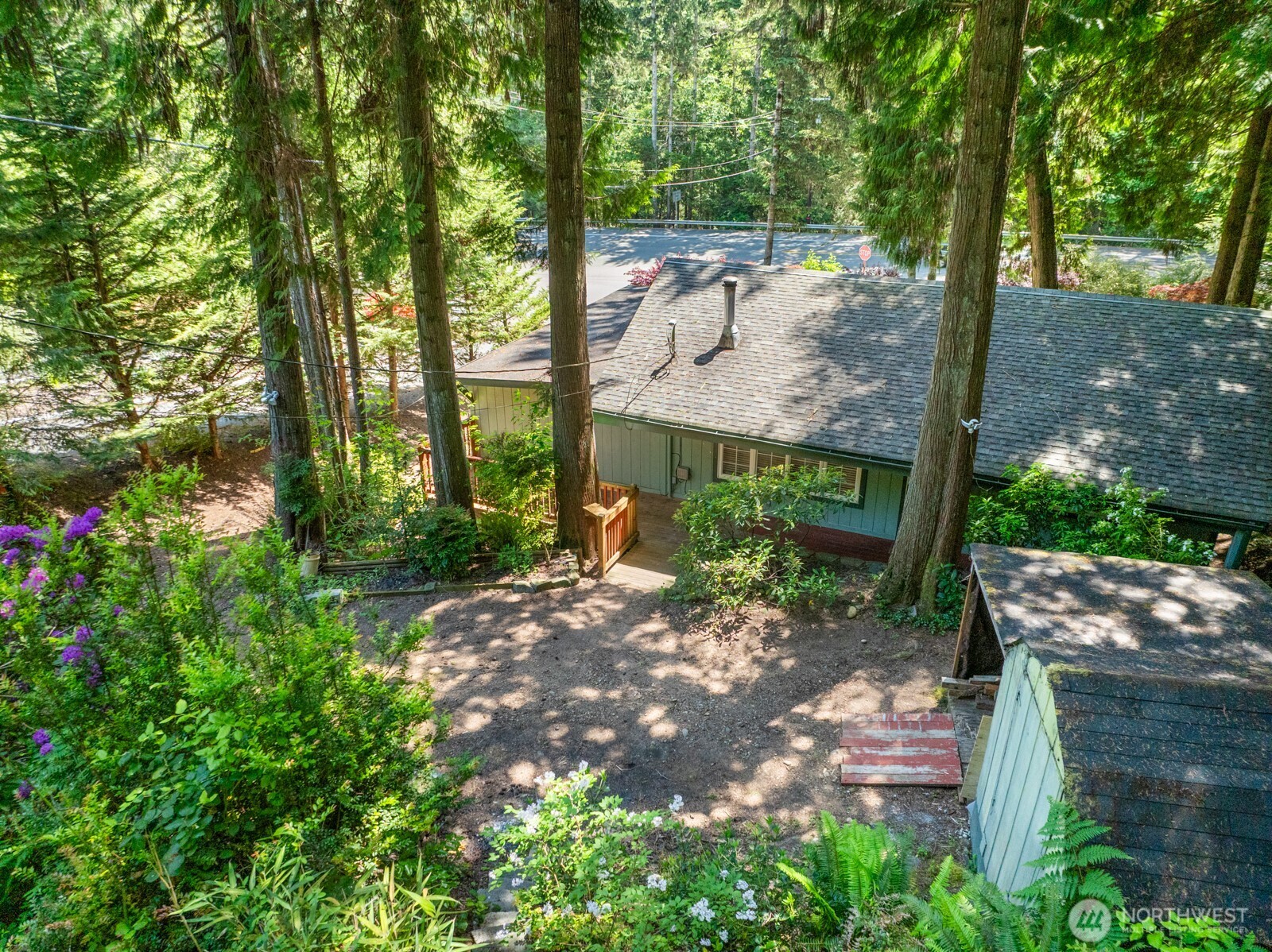 31 N Colony Surf Drive Property Photo 6
