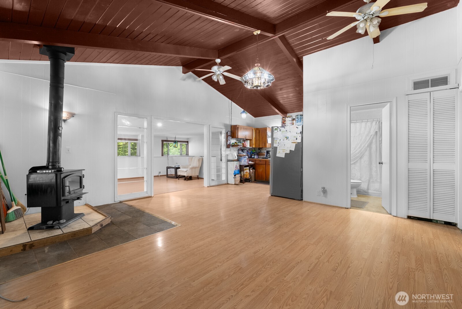 31 N Colony Surf Drive Property Photo 7