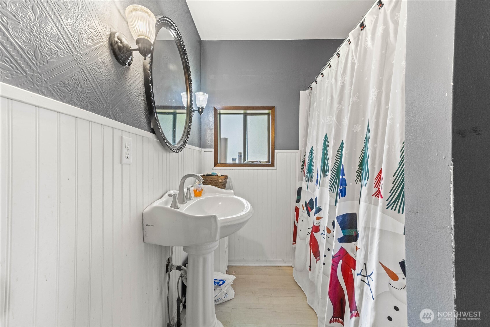 306 E I Street Property Photo 11
