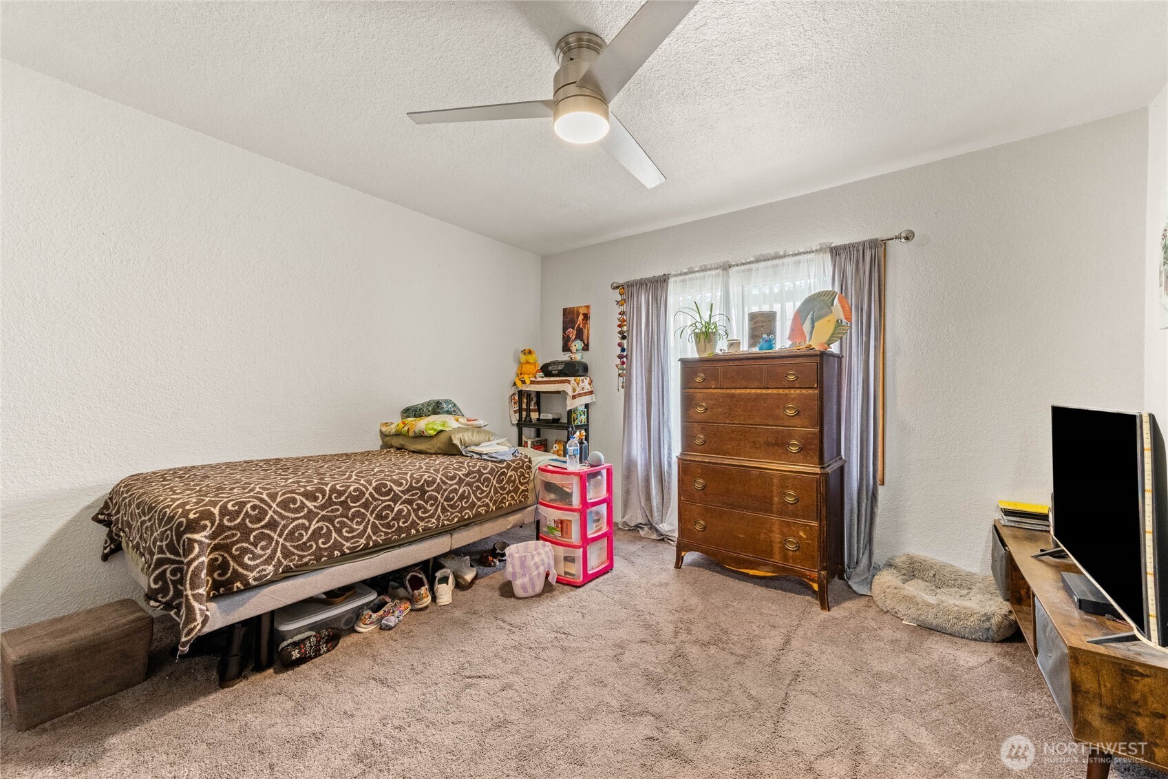 306 E I Street Property Photo 15