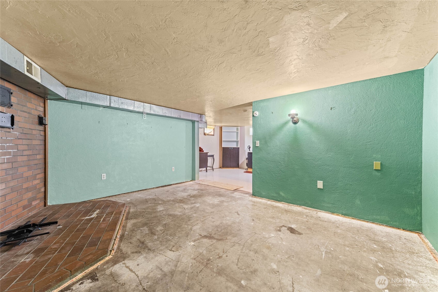 306 E I Street Property Photo 21