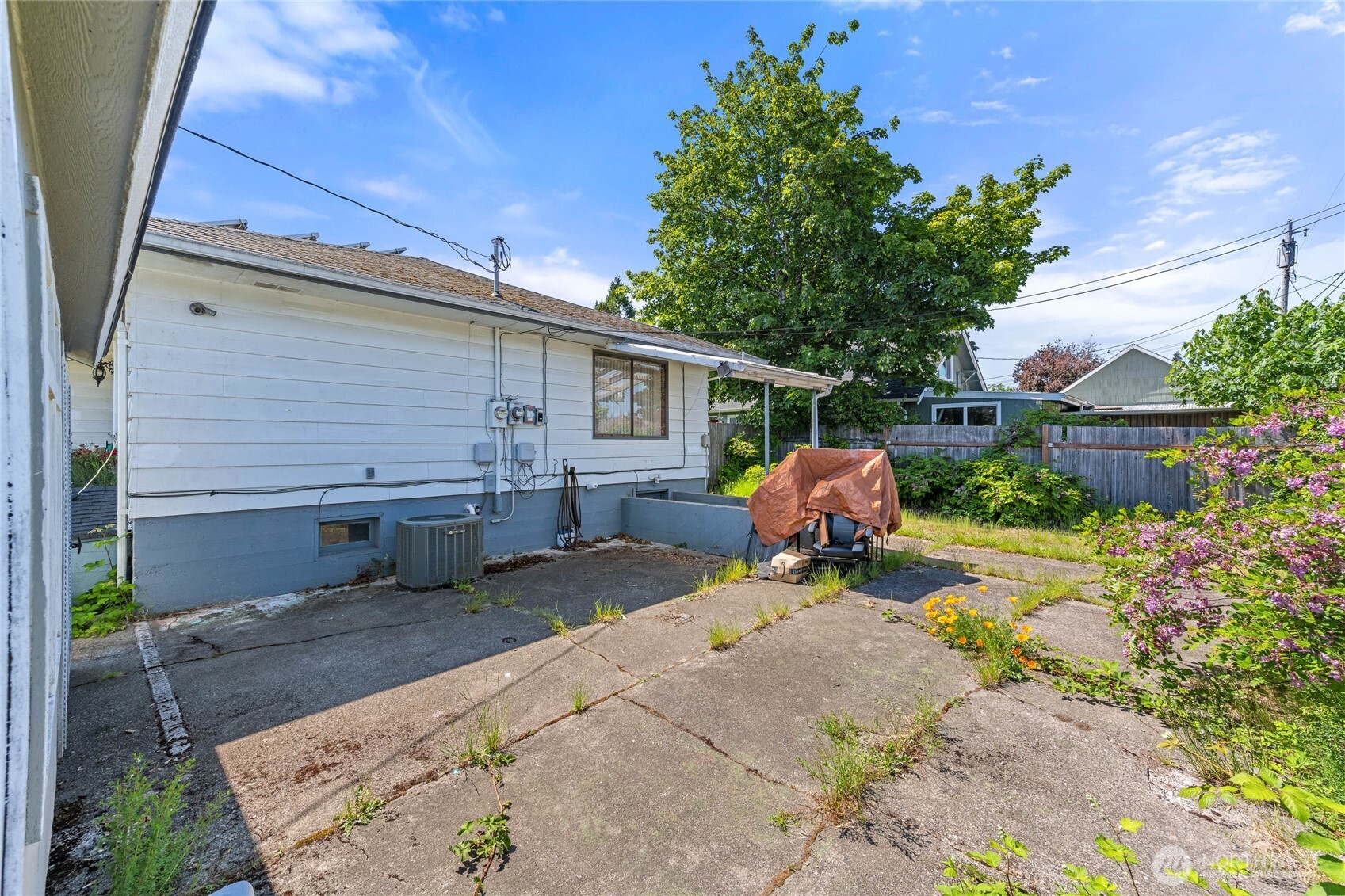 306 E I Street Property Photo 26