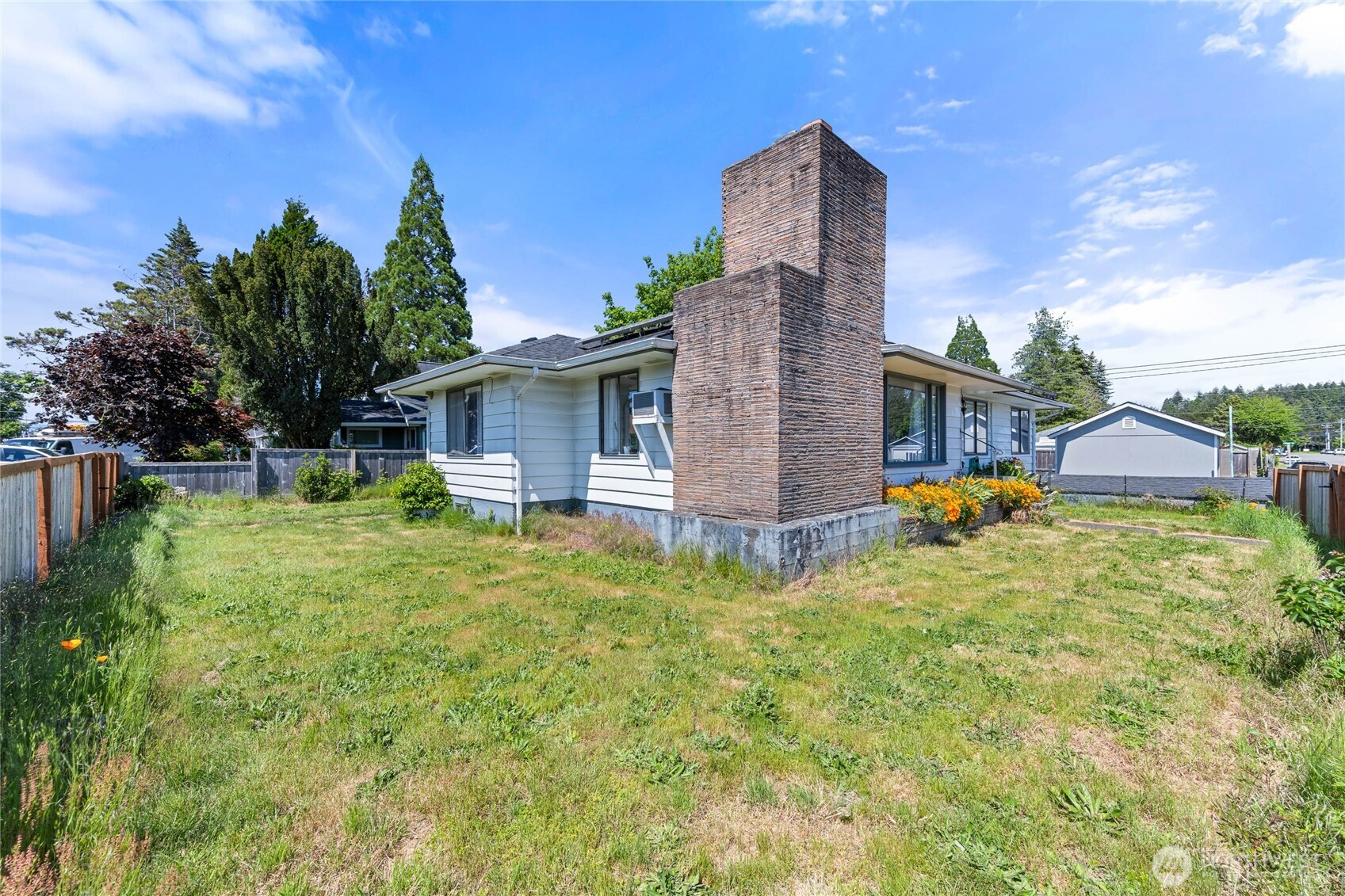 306 E I Street Property Photo 28