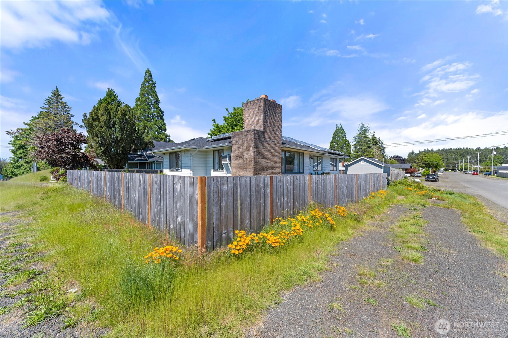 306 E I Street Property Photo 32