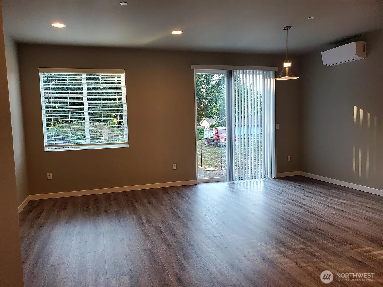 1823 Karen Frazier Road Property Photo 4