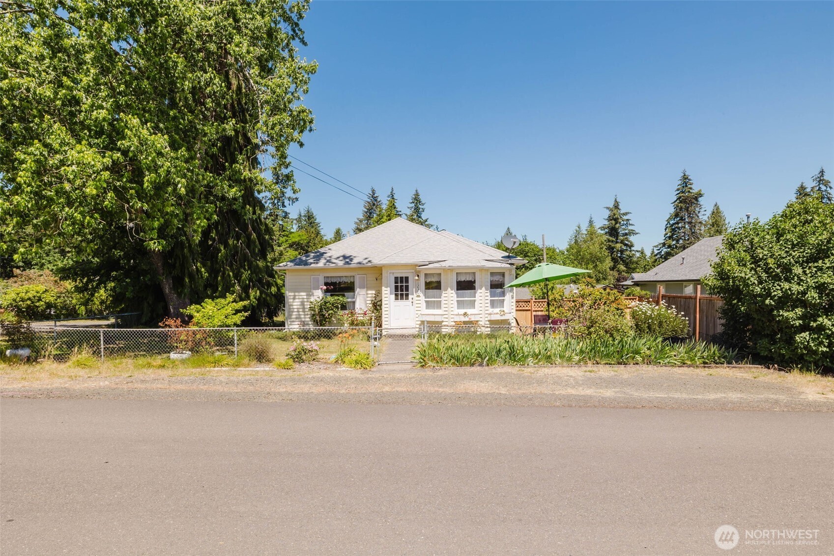 1230 Olympic Avenue Property Photo 2