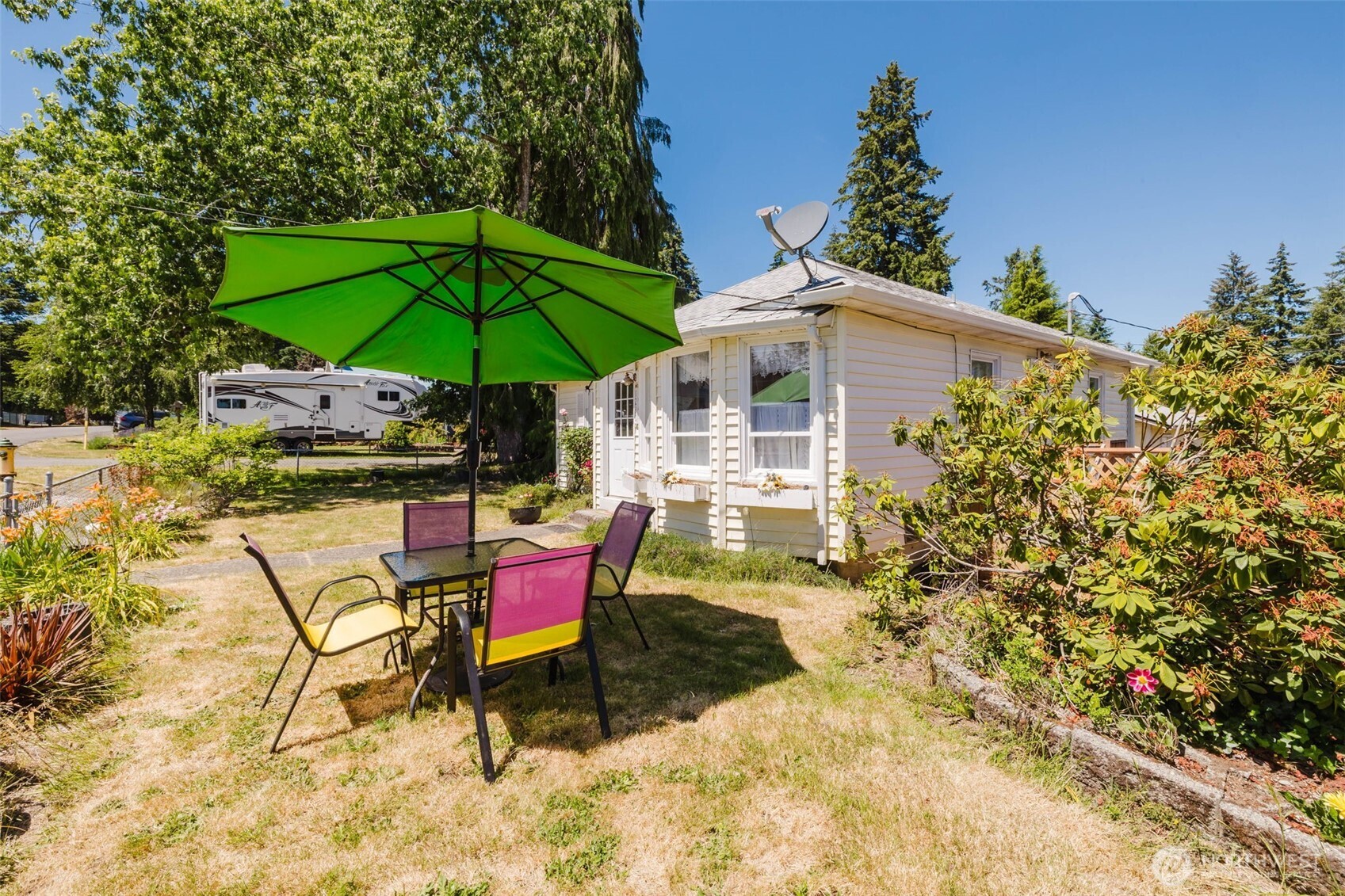 1230 Olympic Avenue Property Photo 4
