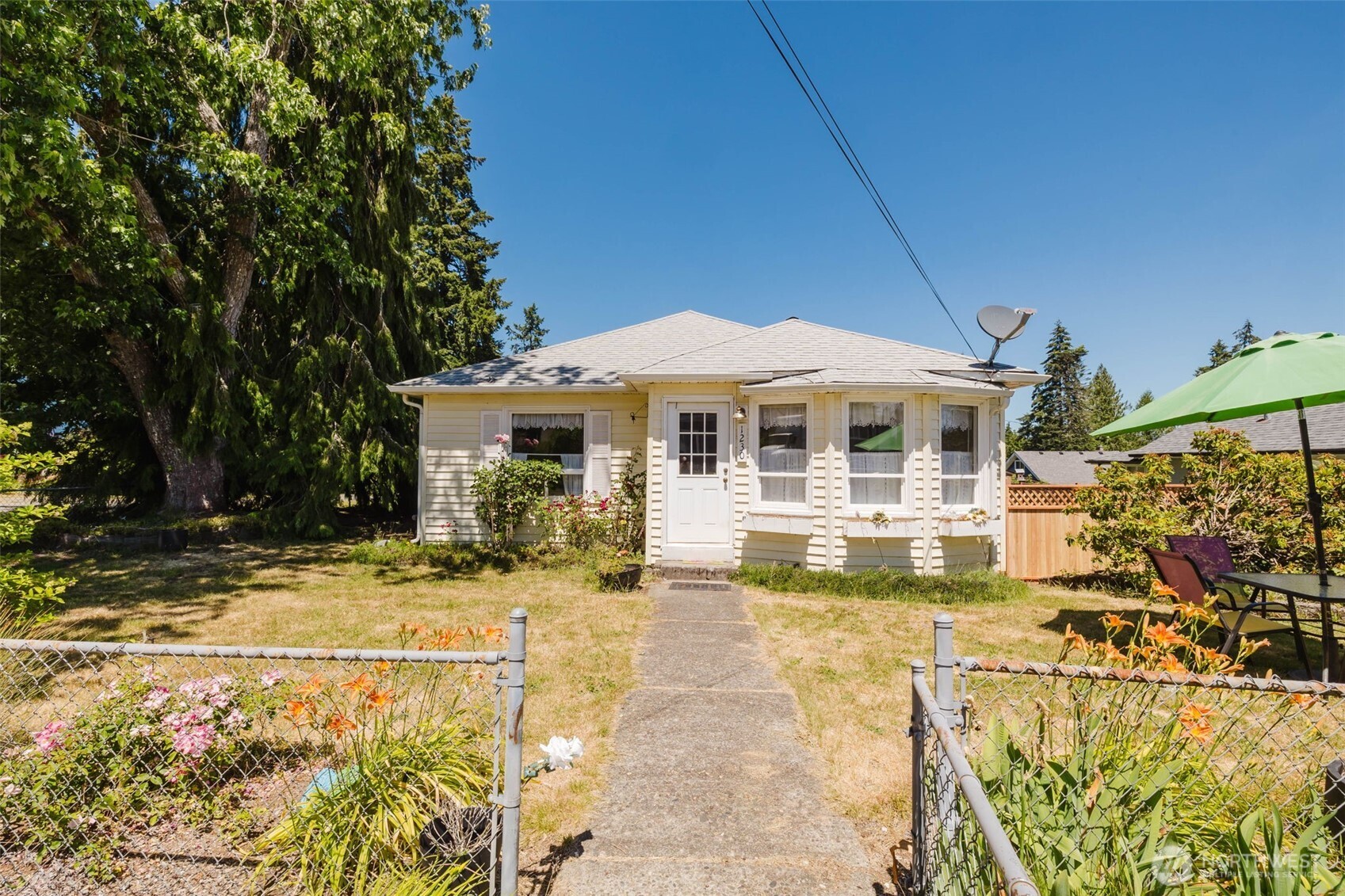 1230 Olympic Avenue Property Photo 5