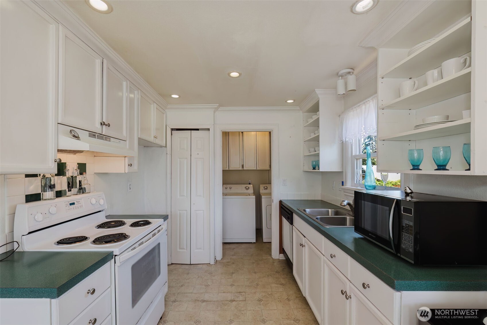 1230 Olympic Avenue Property Photo 8