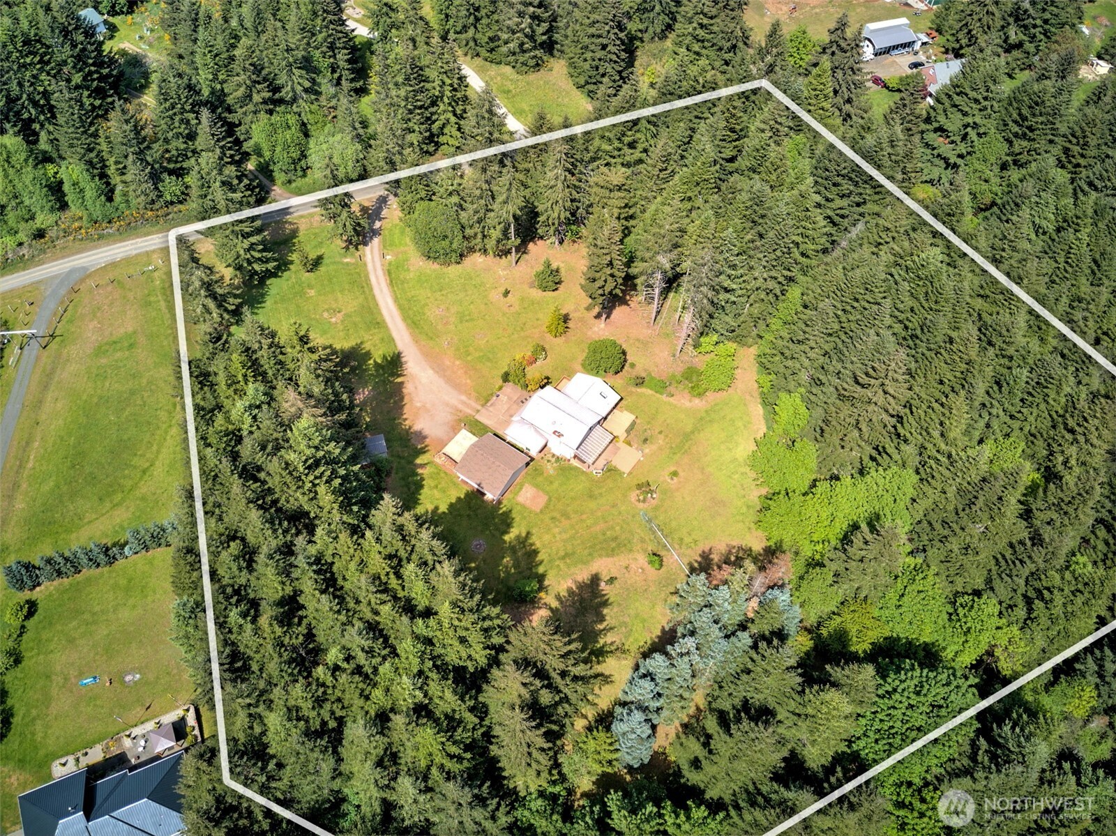 21 Se Majestic View Drive Property Photo 3