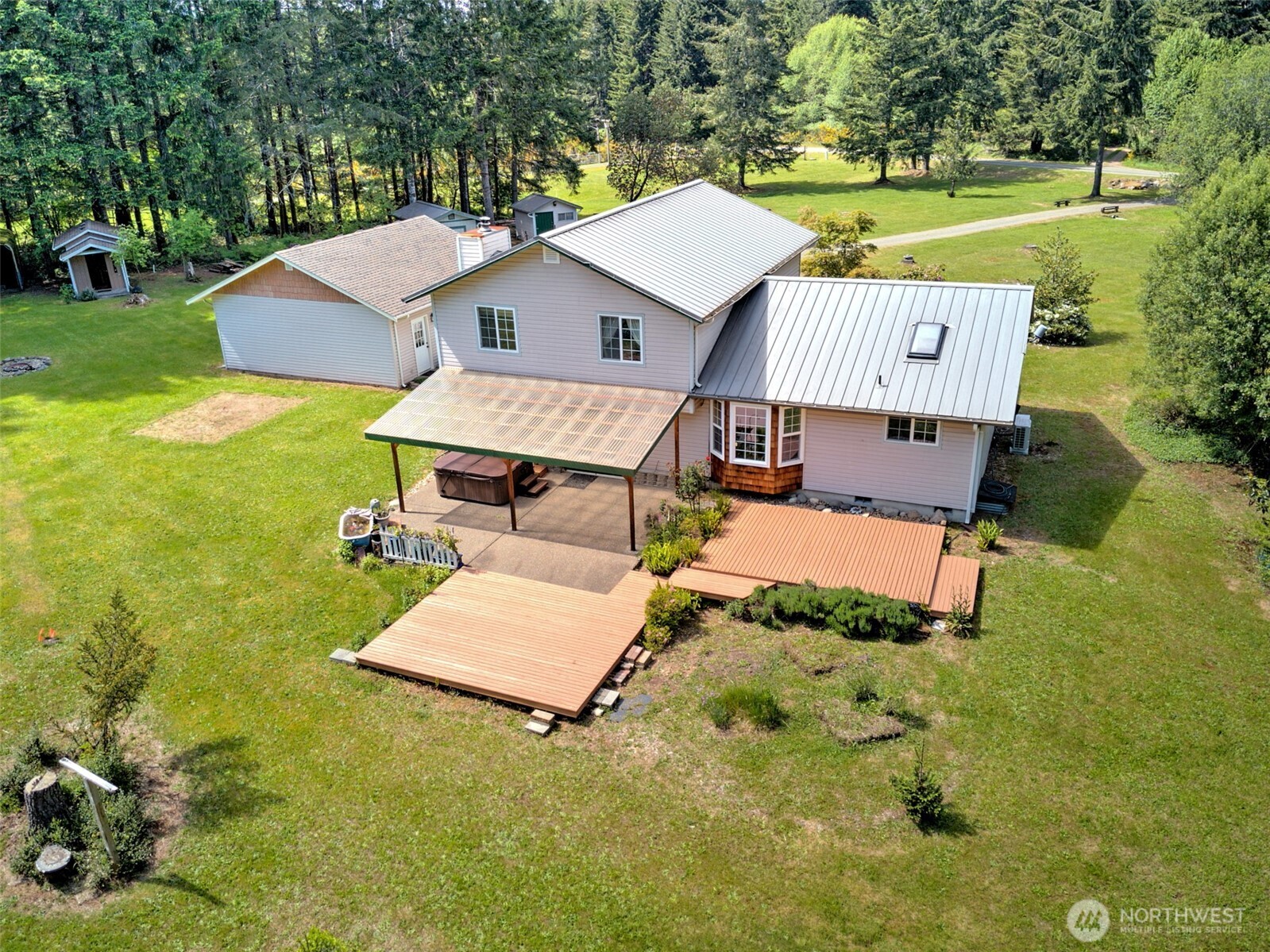 21 Se Majestic View Drive Property Photo 4
