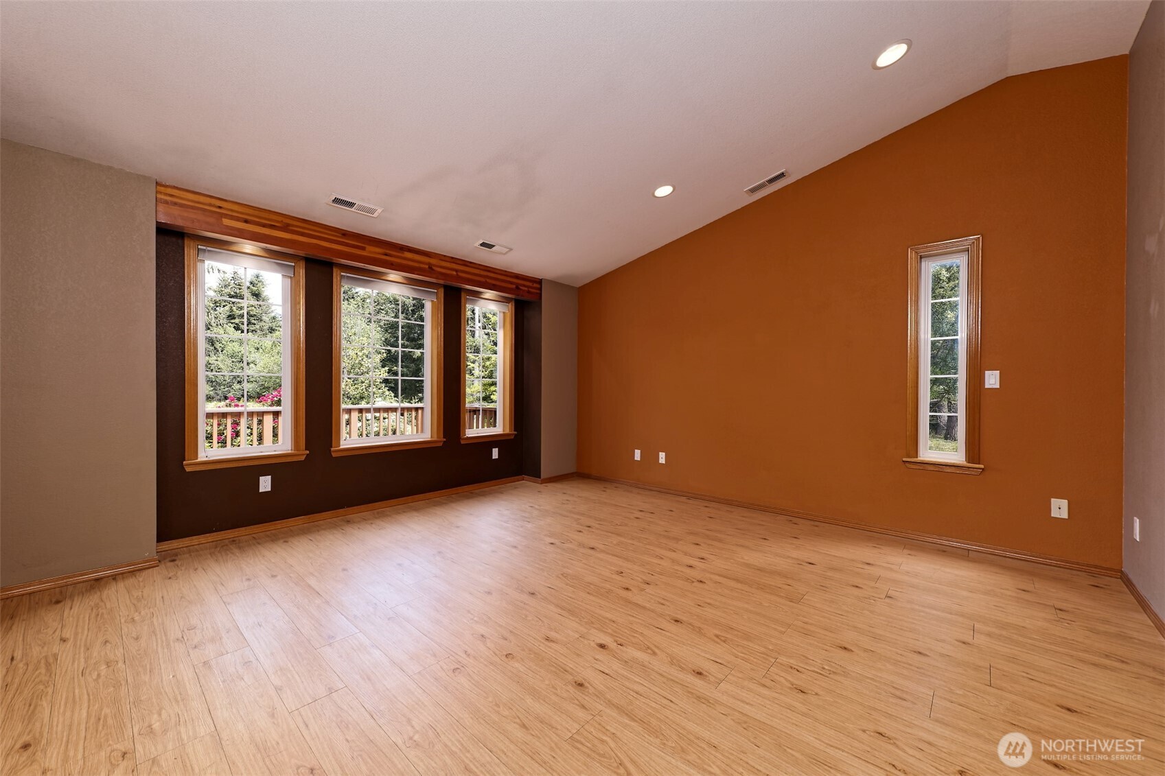 21 Se Majestic View Drive Property Photo 9