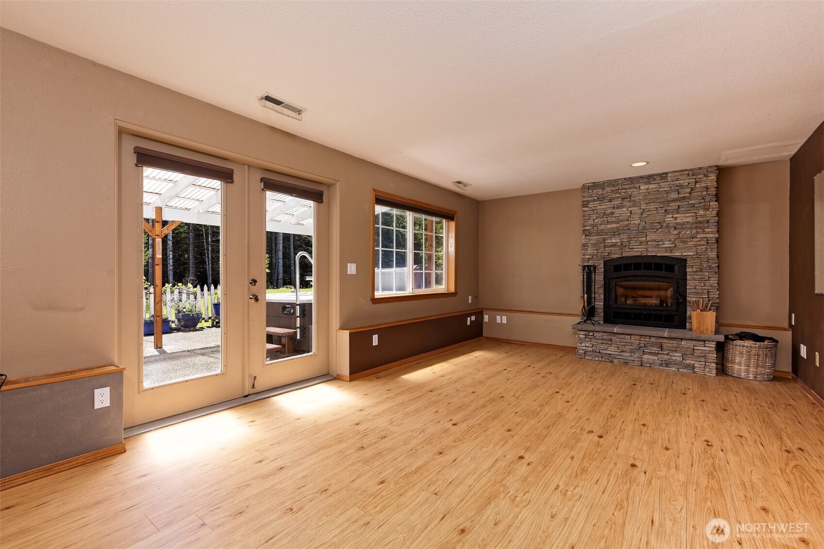 21 Se Majestic View Drive Property Photo 15