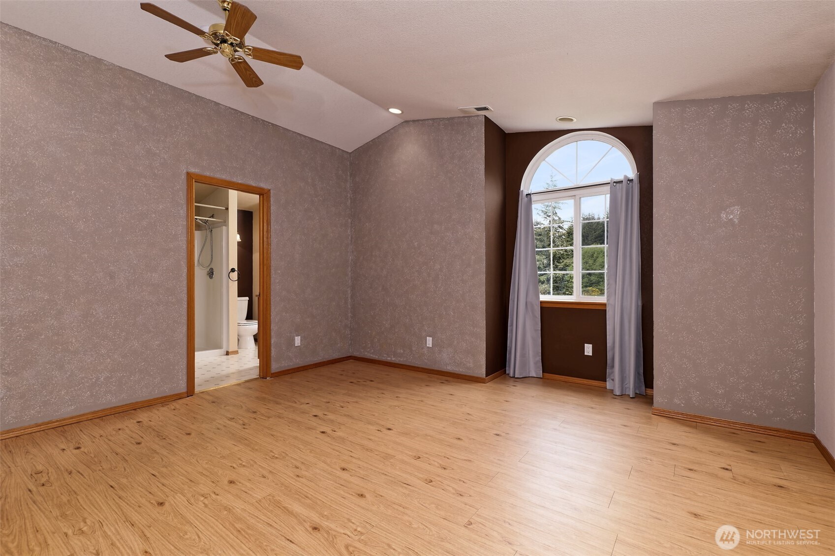 21 Se Majestic View Drive Property Photo 18