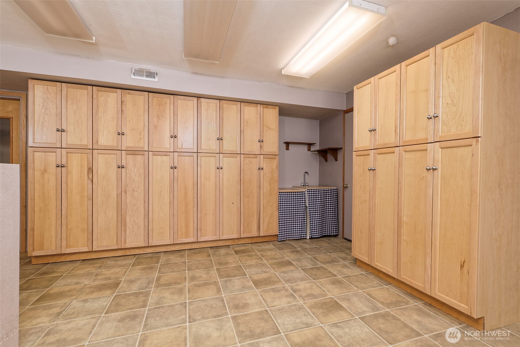 21 Se Majestic View Drive Property Photo 27