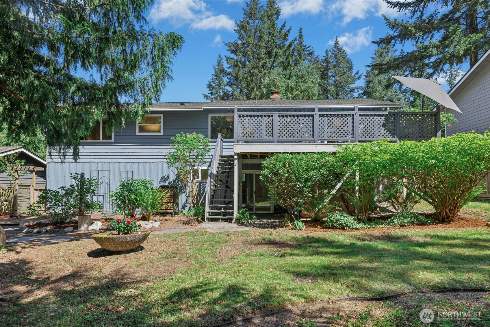 2051 Ne Bartre Court Property Photo 29