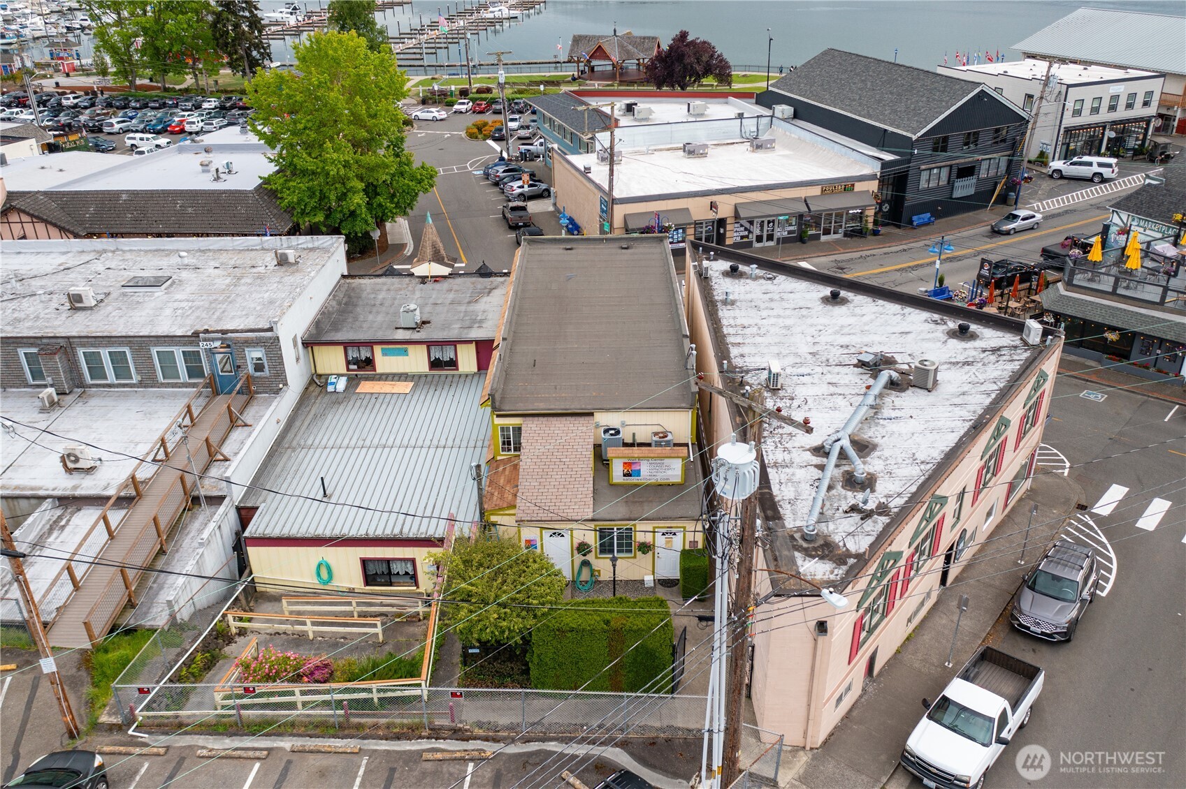 18978 Front Street Property Photo 22