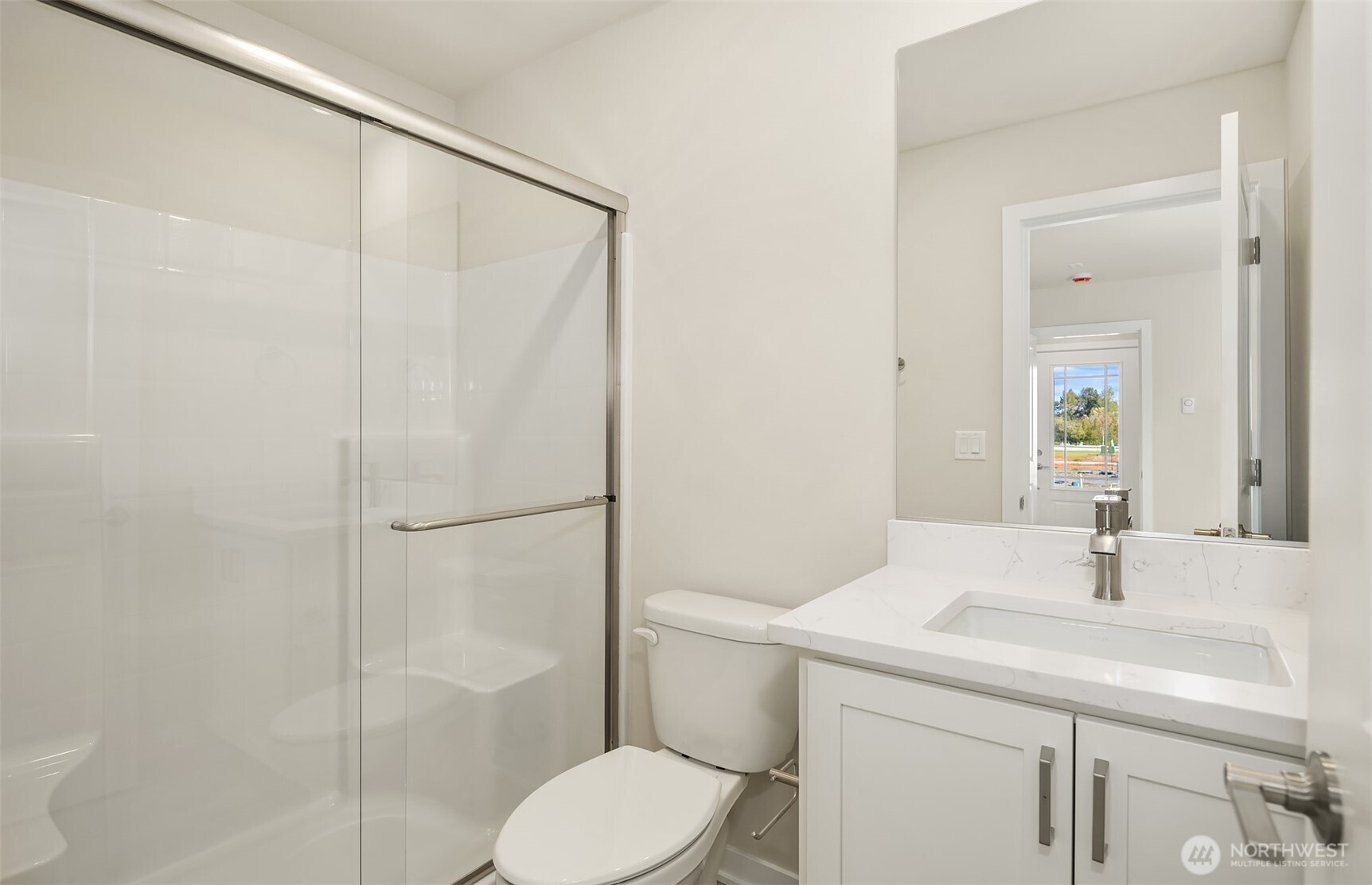2434 160th Place Property Photo 10