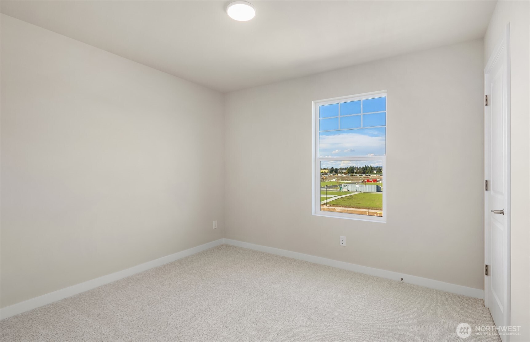 2434 160th Place Property Photo 14