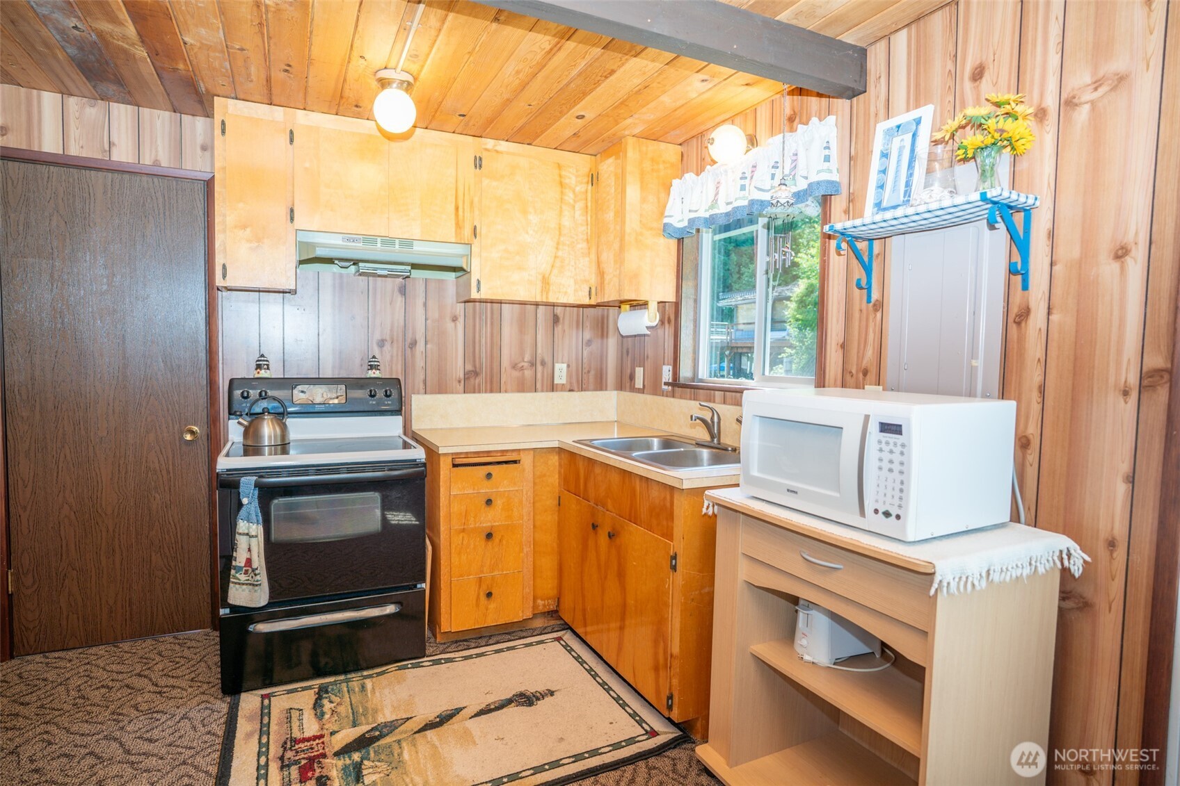 120 N Ayock Beach Drive Property Photo 10