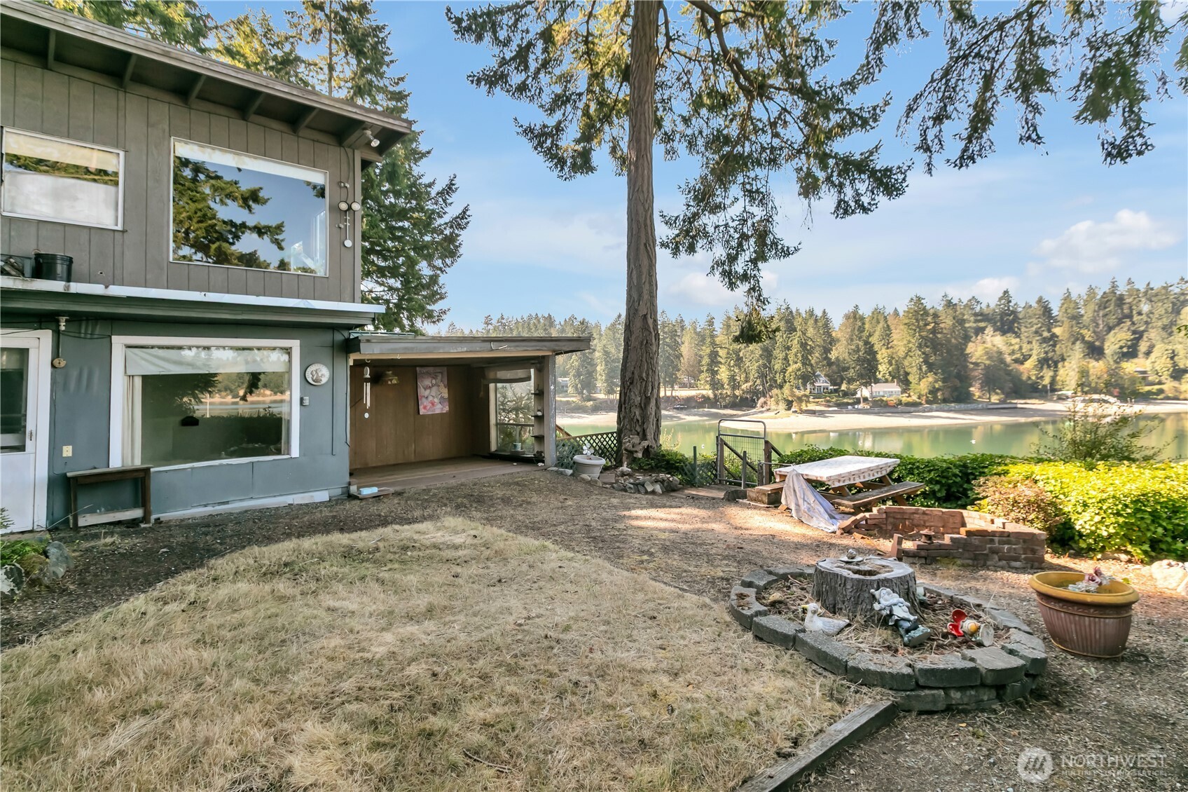 6614 156th Avenue Property Photo 3