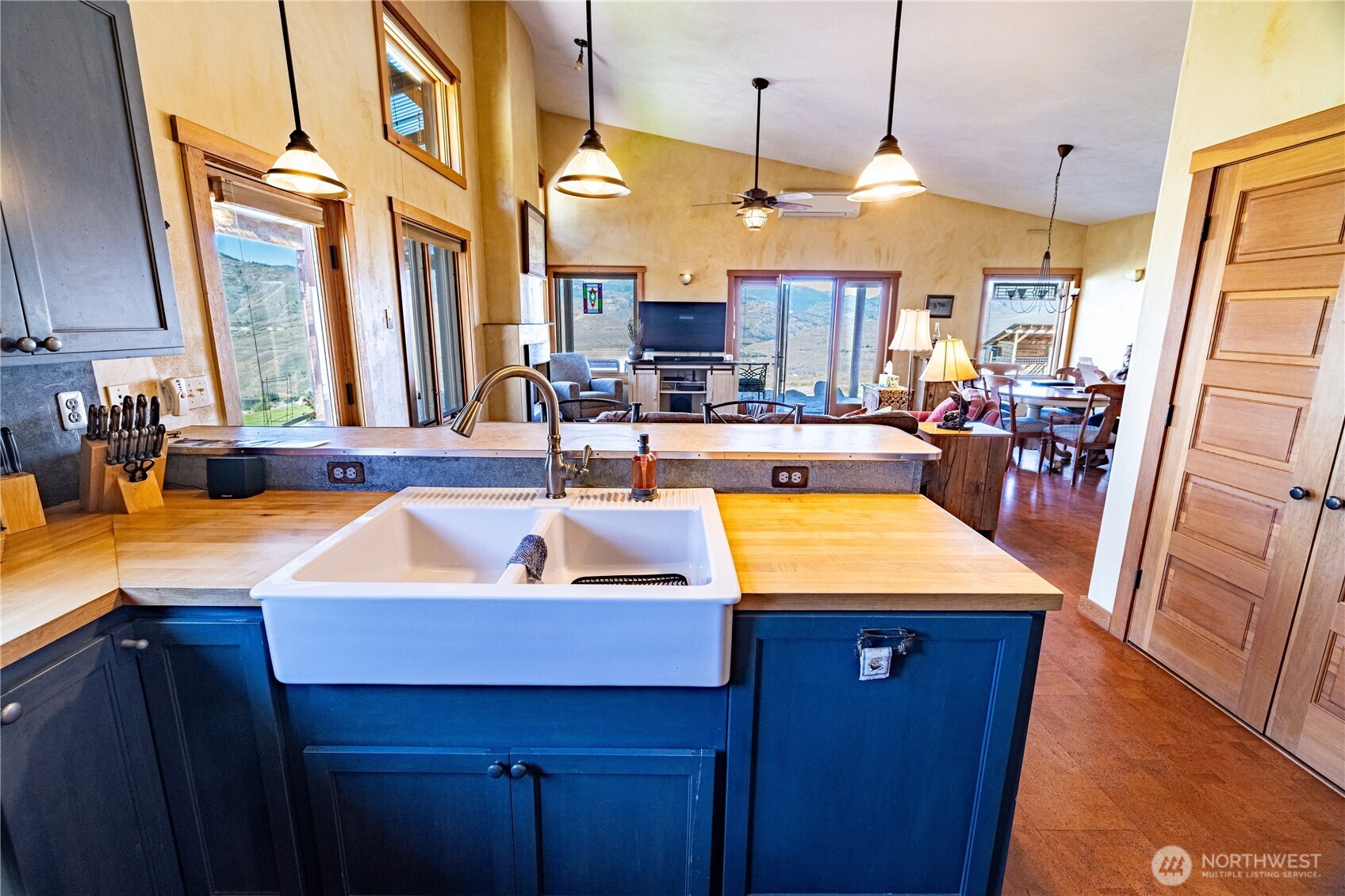 74 Sawtooth View Road Property Photo 8