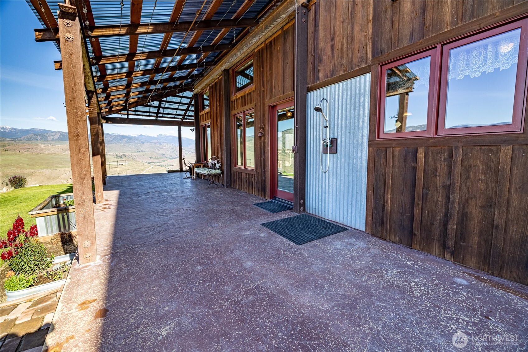 74 Sawtooth View Road Property Photo 9