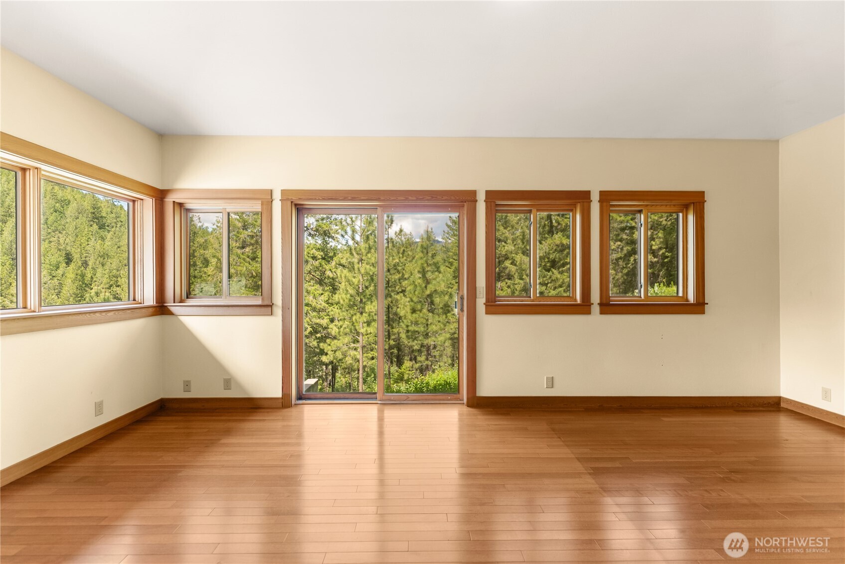 12 Tuckaway Road Property Photo 14