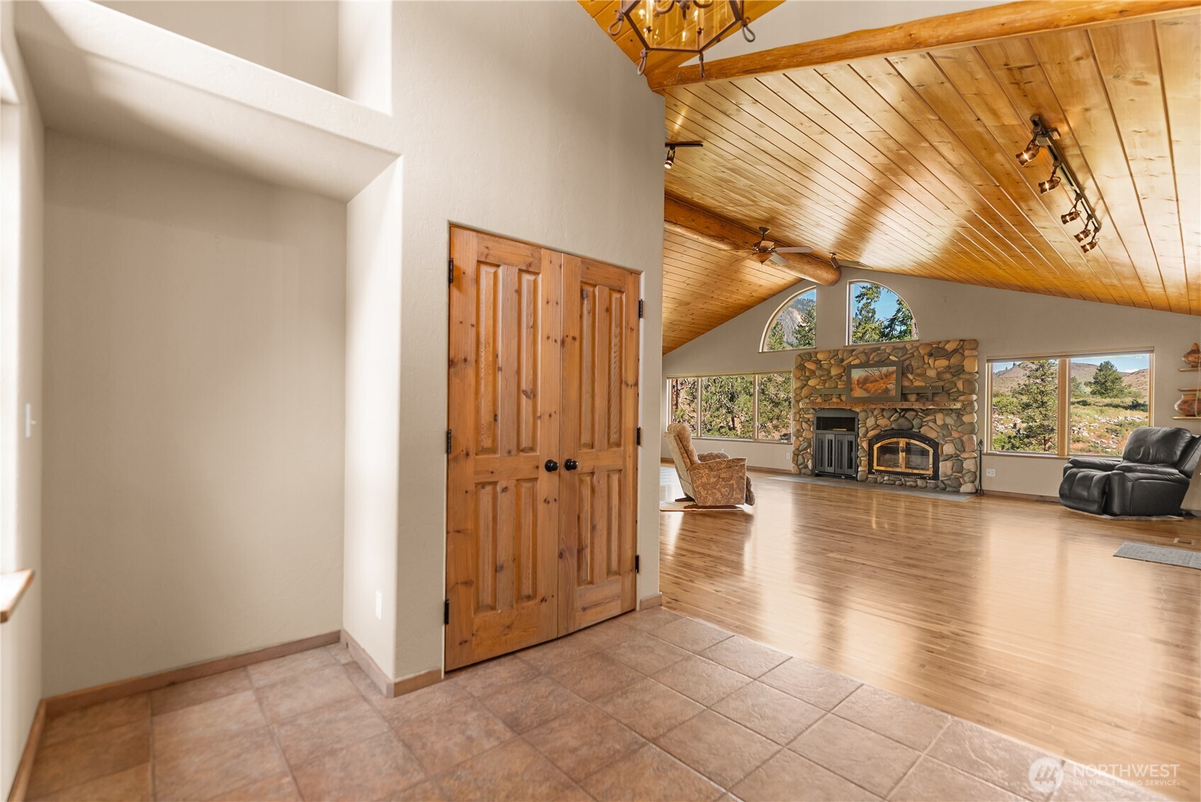 2621 Hwy 153 Property Photo 25