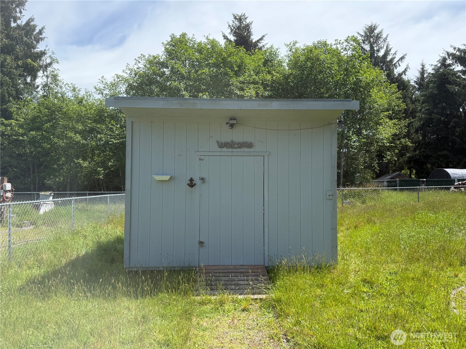 1412 322nd Pl Property Photo 2