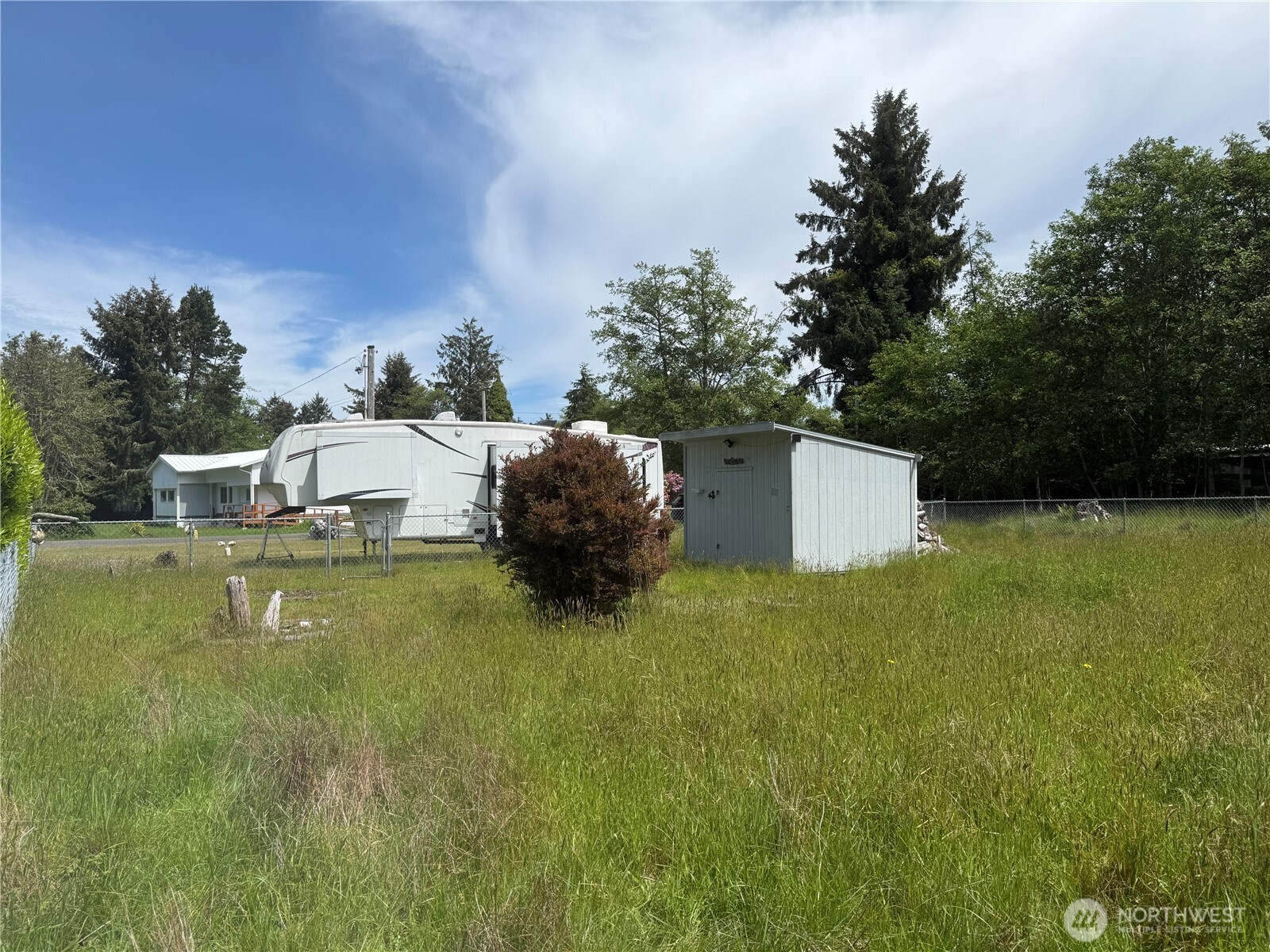 1412 322nd Pl Property Photo 12