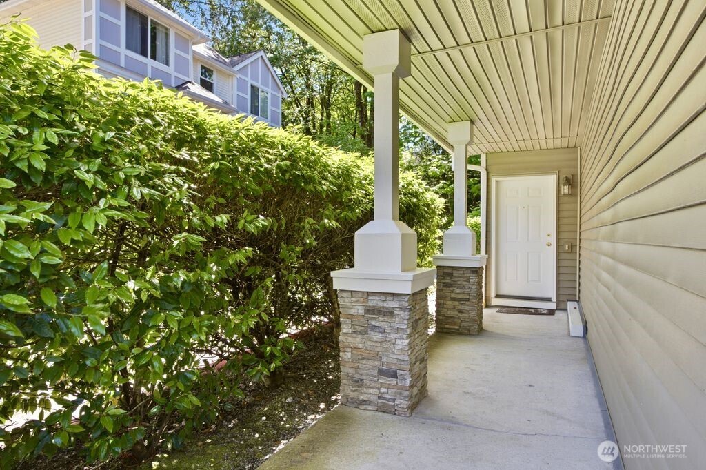 6699 Se Cougar Mountain Way Property Photo 2